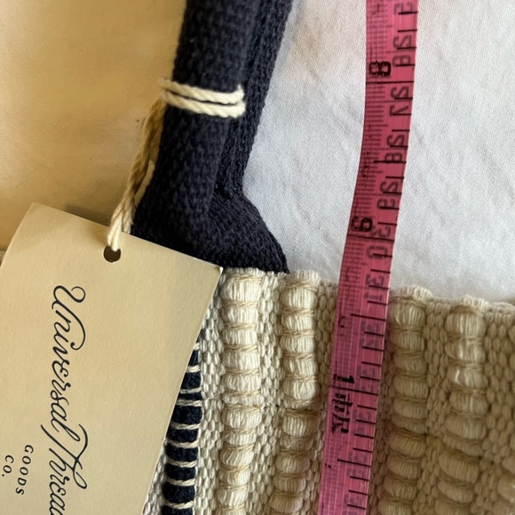 👛NWT Universal Thread Woven bag in multiple muted colors - Picture 9 of 9